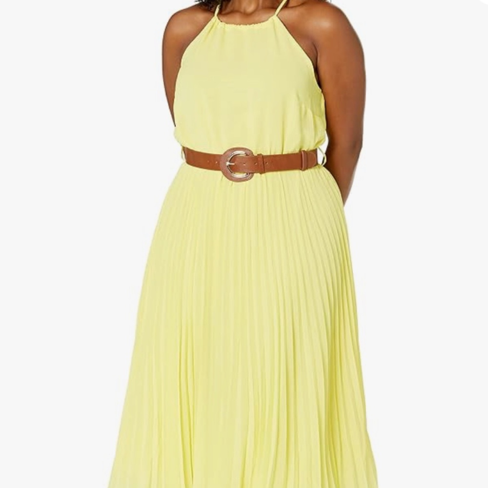 Halter Pleated Dress w/belt